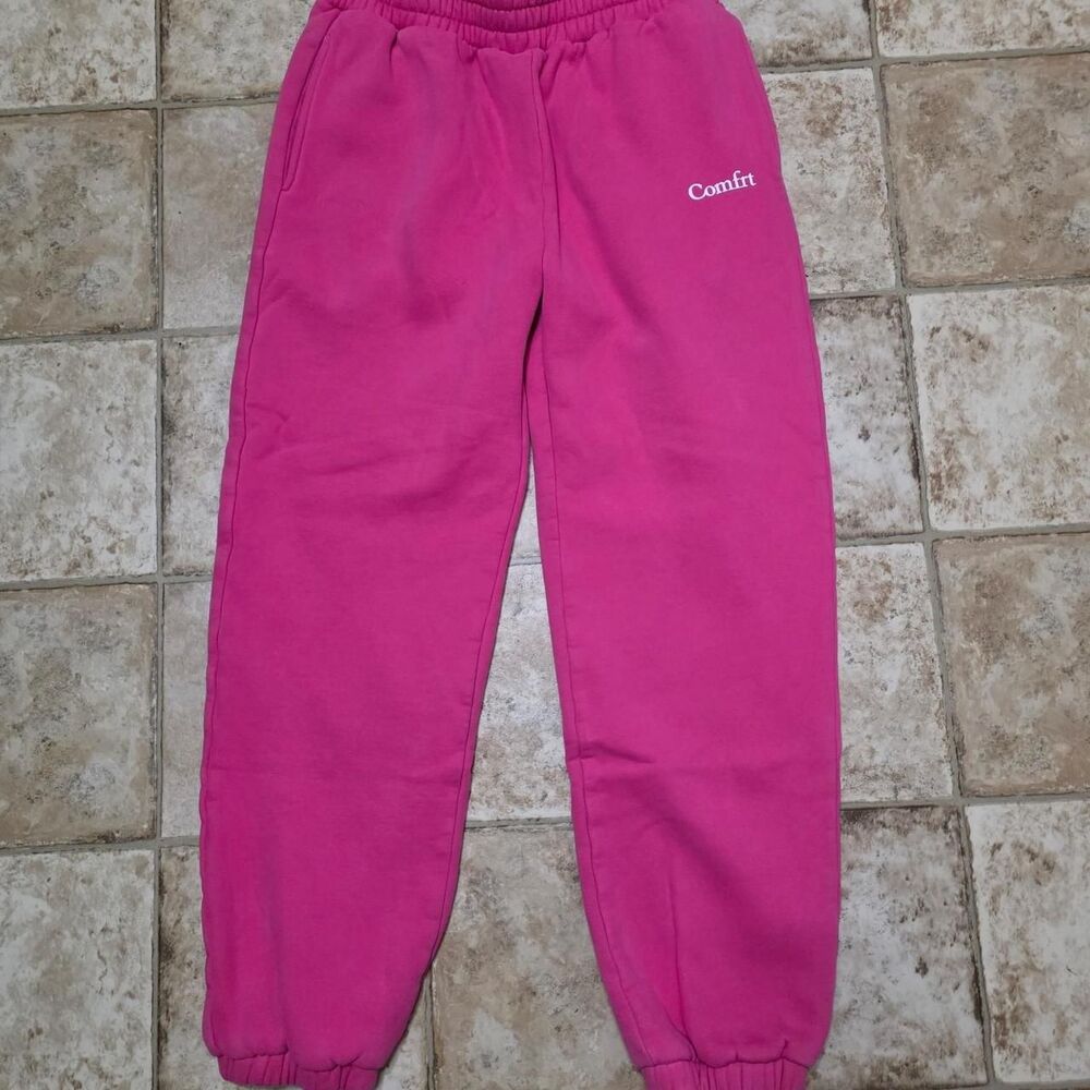 Comfrt Women's Pink Joggers-tracksuits